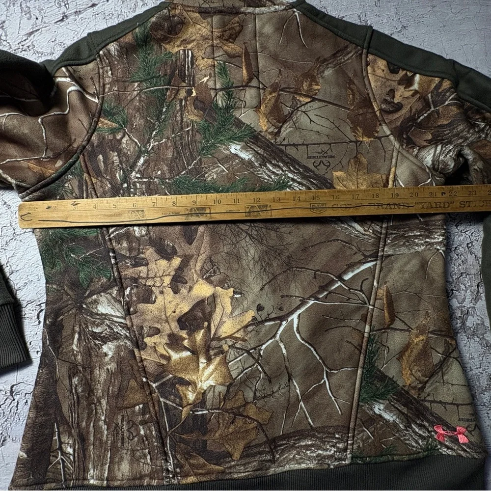 Women’s Under Armour Camo Coat, Size L - Picture 8 of 9